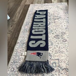 Women’s New England patriots scarf with fringe ends